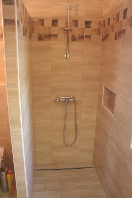 Malomko Apartman Zsira Esterno foto